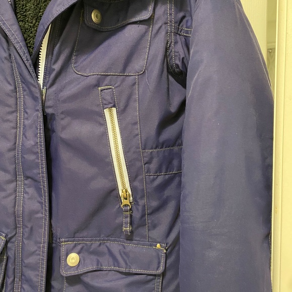 Columbia Jacket, boy, multiple pockets and adjustable hoodie, size 10/12 - Picture 4 of 5